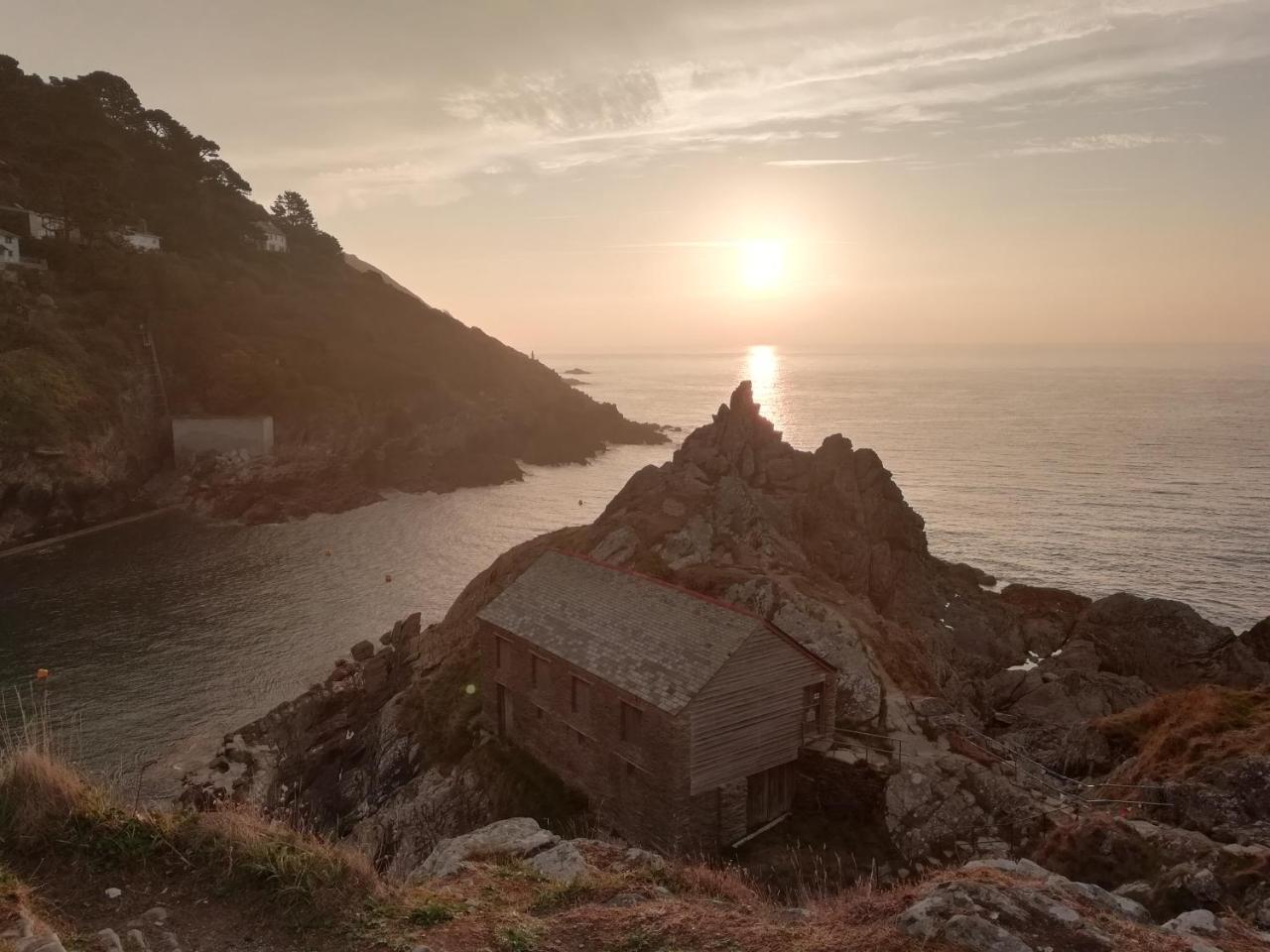 The House On The Props Bed & Breakfast Polperro Bagian luar foto